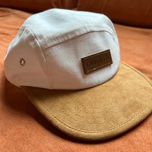 Cash & Co baby/toddler hat S/M